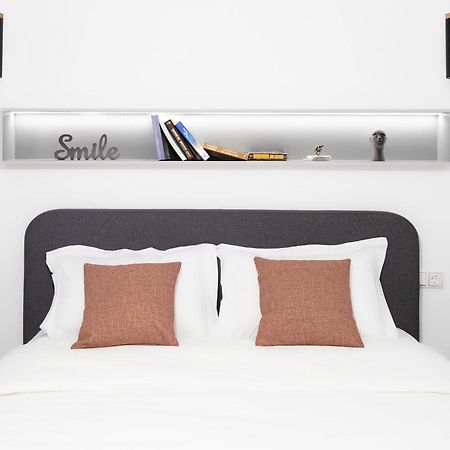 Andos Cozy & Luxury Upgraded Apartments Athens Ngoại thất bức ảnh