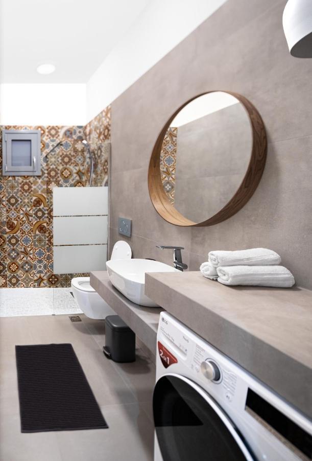 Andos Cozy & Luxury Upgraded Apartments Athens Ngoại thất bức ảnh